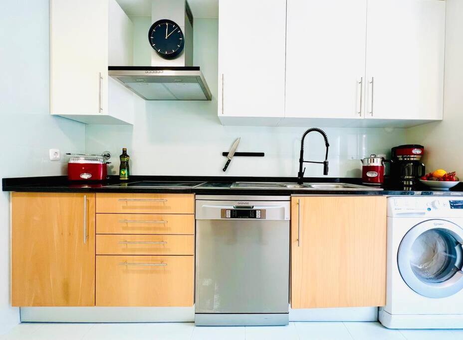 Olhao 3 Bedroom With Rooftop Pool, Marina Village 외부 사진